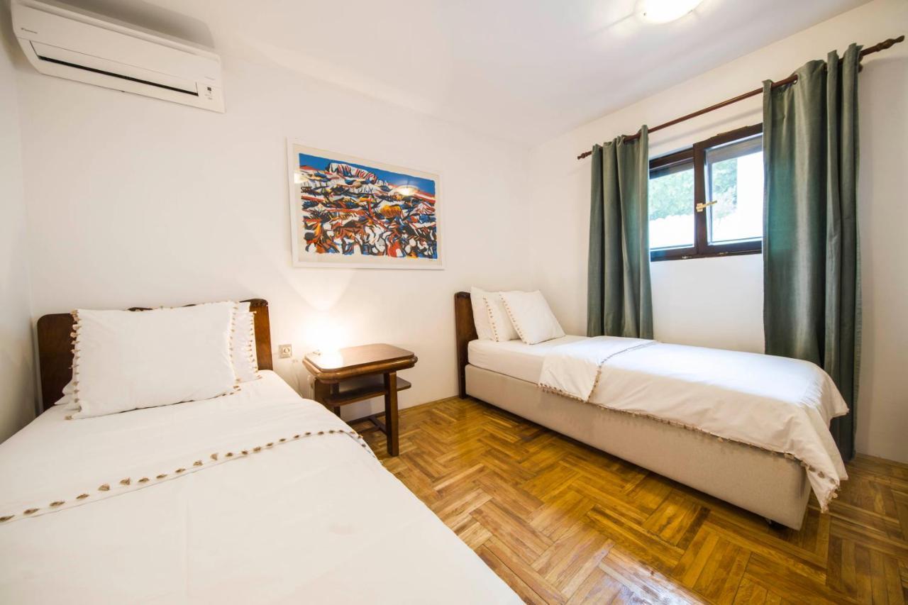 Holiday Home Radic Klis Ngoại thất bức ảnh