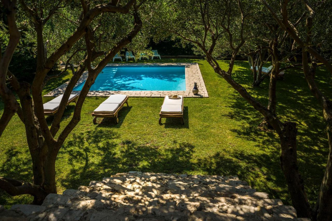Holiday Home Radic Klis Ngoại thất bức ảnh