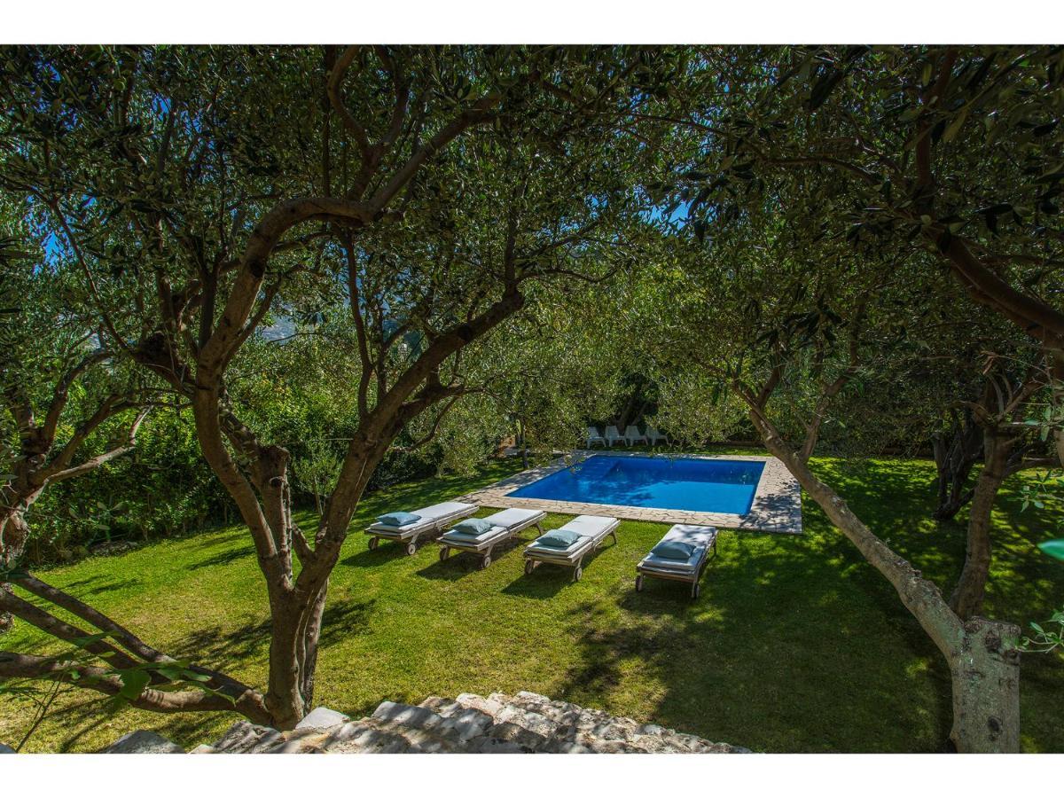 Holiday Home Radic Klis Ngoại thất bức ảnh